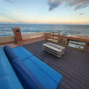 https://casa-encima-del-mar-parquing-4-patios-idilico.tenerifehoteles.net